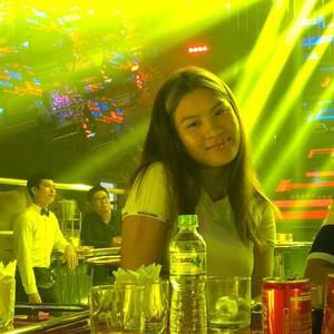 Meet your Posher, Caroline